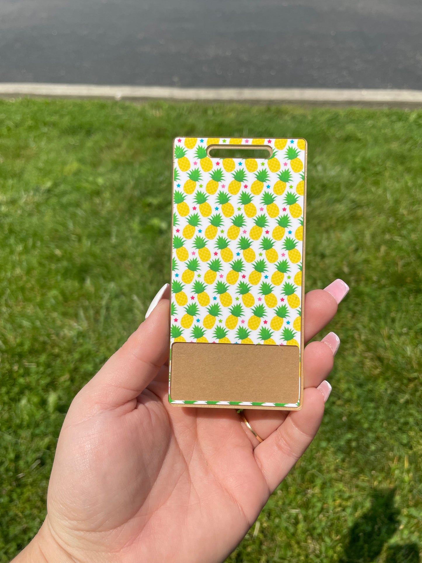 Pineapple Badge Buddy